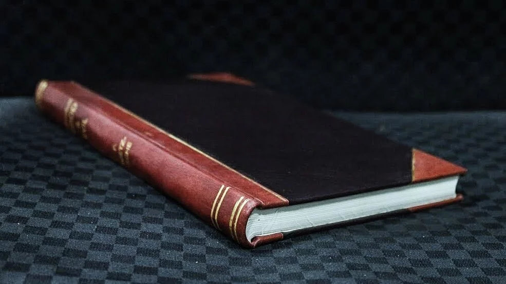 The Gospels in the light of historical criticism : with a preface on (1) The obligations of the clergy, (2) The resurrection of Our Lord / by Frederic Henry Chase (1914) [Leatherbound]